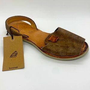 Satorisan NEW Benirras Na Xamena Sandals Brownish 39 Leather Flats Minimalist